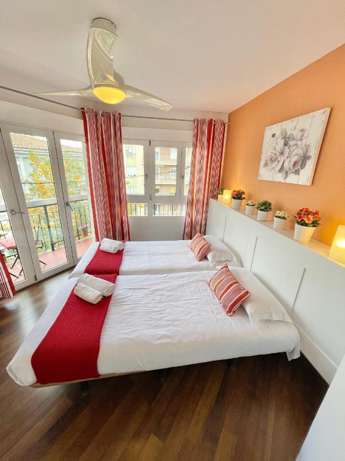 Apartamentos Sevilla Валенсия Экстерьер фото