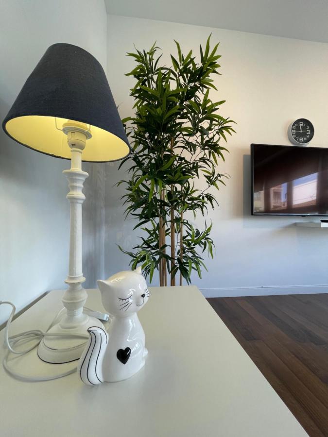 Apartamentos Sevilla Валенсия Экстерьер фото