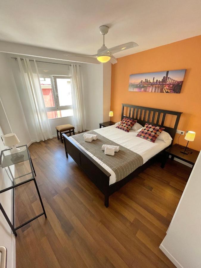 Apartamentos Sevilla Валенсия Экстерьер фото