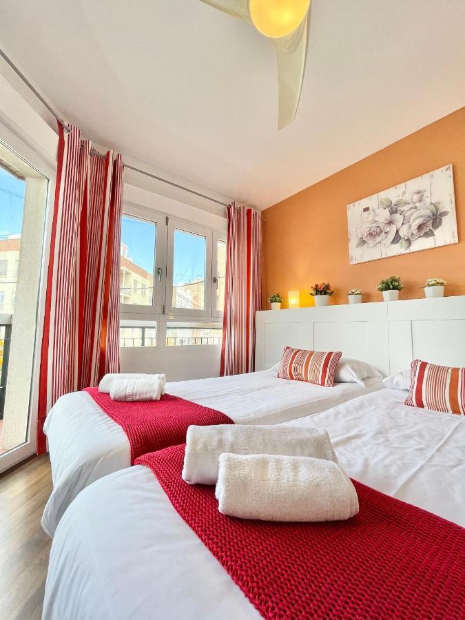 Apartamentos Sevilla Валенсия Экстерьер фото