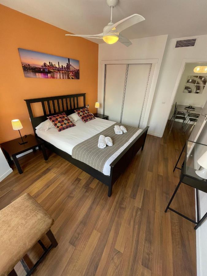 Apartamentos Sevilla Валенсия Экстерьер фото